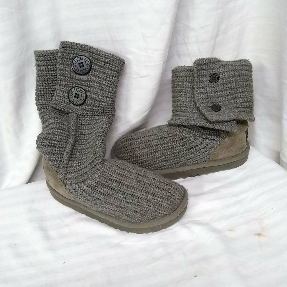 UGG Australia #5649 Booties Girls Gray Cable Knit Buttons Ankle  Sz 1